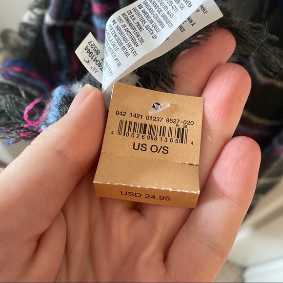 NWT American Eagle Blanket Scarf - Picture 7 of 8